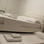 Royal Palace Apartment